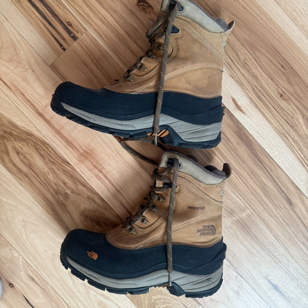 The North Face Chilkat V Lace Insulated Waterproof Pac Boots for Men